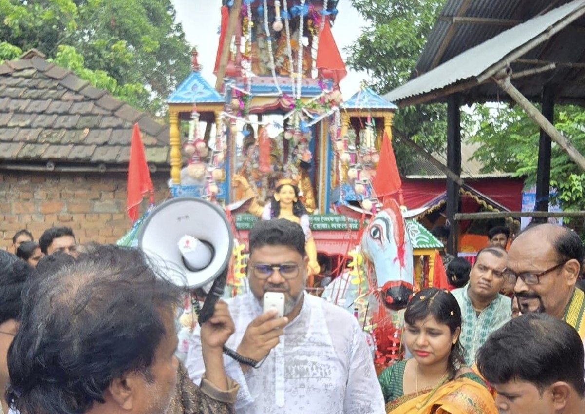 আত্রাইয়ে শ্রী শ্রী জগন্নাথ দেবের রথযাত্রা অনুষ্ঠিত