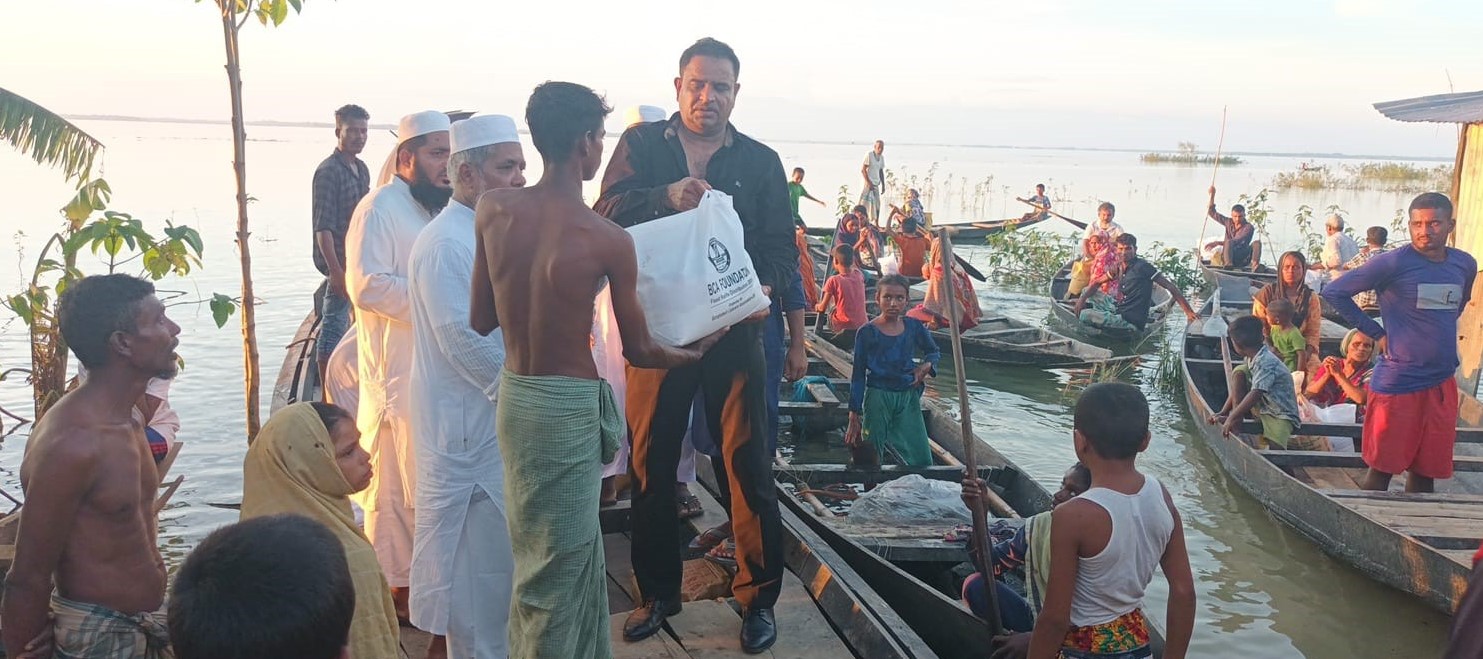 সিলেটে বন্যার্তদের মাঝে খাদ্য সামগ্রী বিতরণ