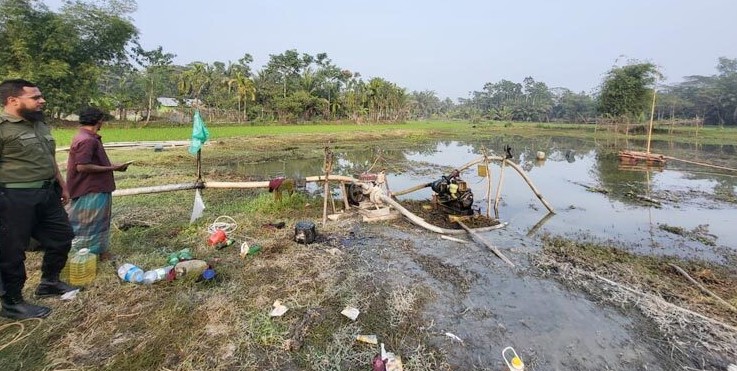 চাটখিলে কৃষি জমি থেকে বালু উত্তোলন, লাখ টাকা জরিমানা