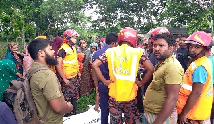 গাংনীতে সড়ক দূর্ঘটনায় প্রতিবন্ধী নারী নিহত