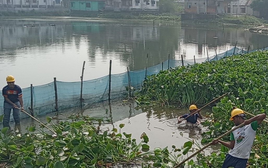 রংপুরে যুব উন্নয়ন অধিদপ্তরের আয়োজনে পরিষ্কার পরিচ্ছন্ন কর্মসূচি