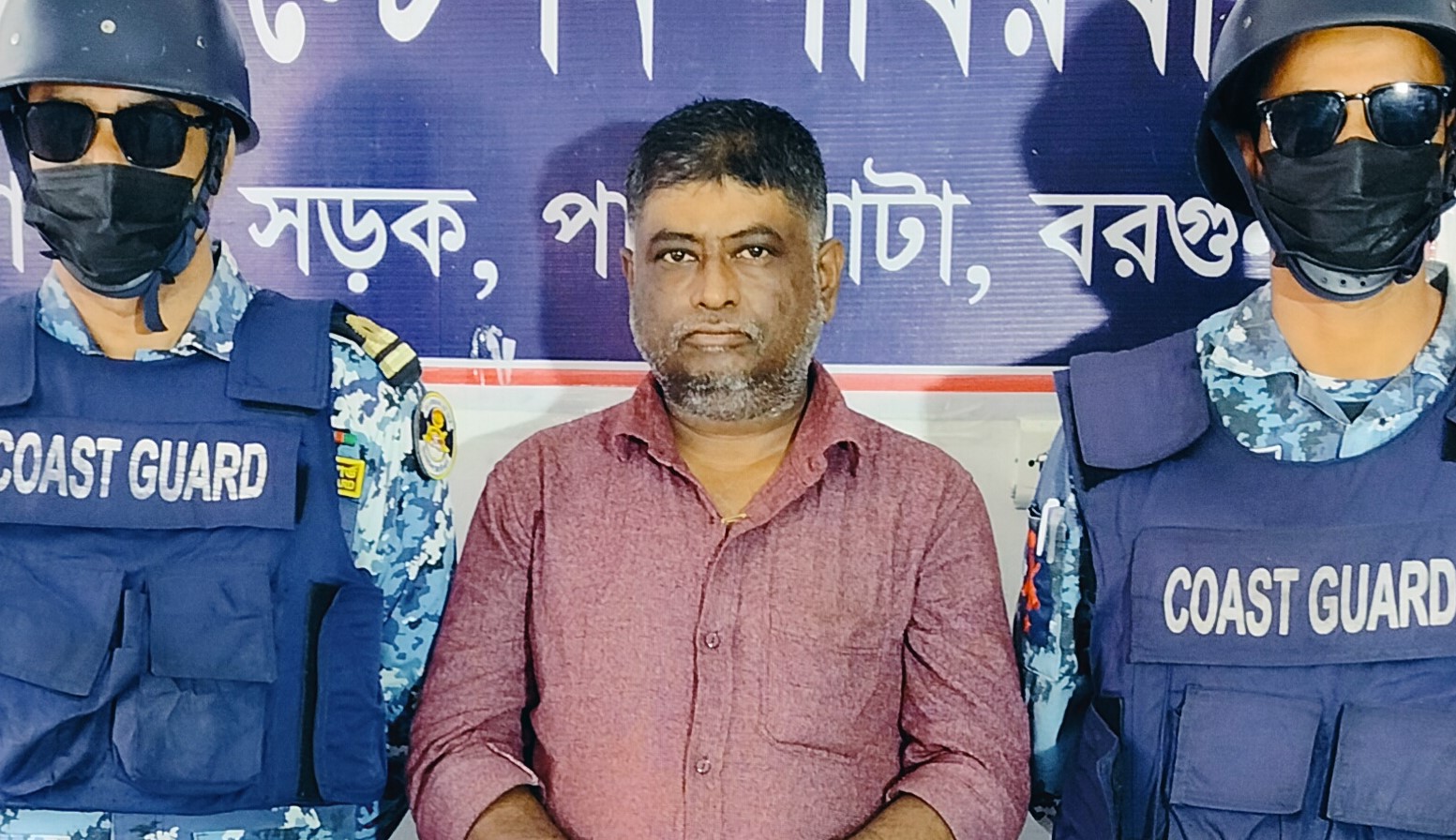 পাথরঘাটায় ২২৯ পিস ইয়াবা ও নগদ অর্থসহ আটক ১