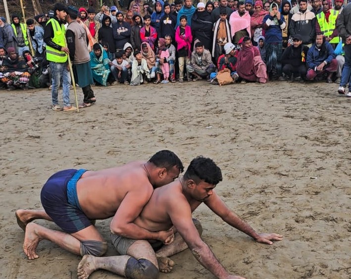 বাঞ্ছারামপুরে হারিয়ে যাচ্ছে ঐতিহ্যবাহী কুস্তি খেলা