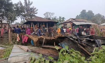 সৈয়দপুরে আগুনে ১১ ঘর পুড়ে ছাই