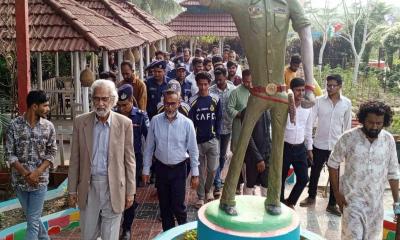 ঝিকরগাছায় ভুমি উপদেষ্টার ফুলের রাজধানী পরিদর্শন